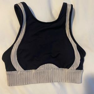 Alo Yoga Electric Sports Bra